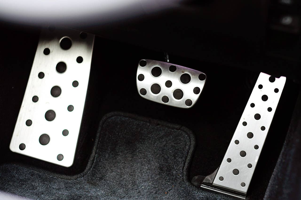 2013 Lexus GS 350 F Sport pedals