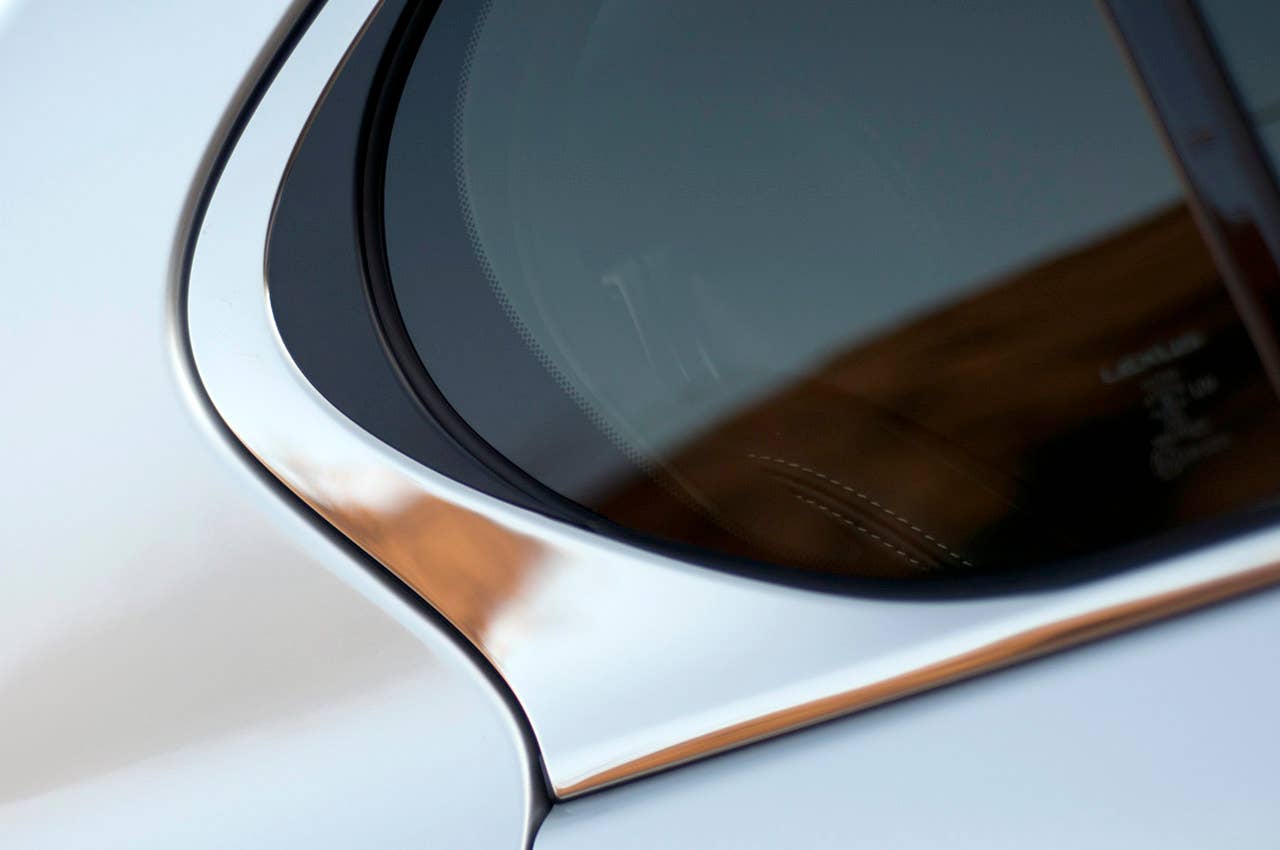 2013 Lexus GS 350 F Sport window trim