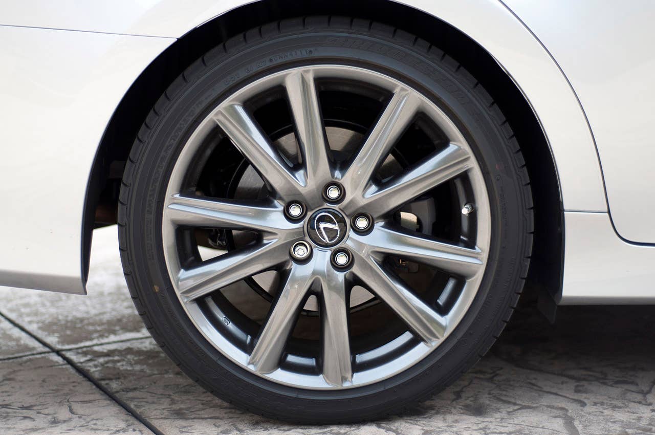 2013 Lexus GS 350 F Sport wheel