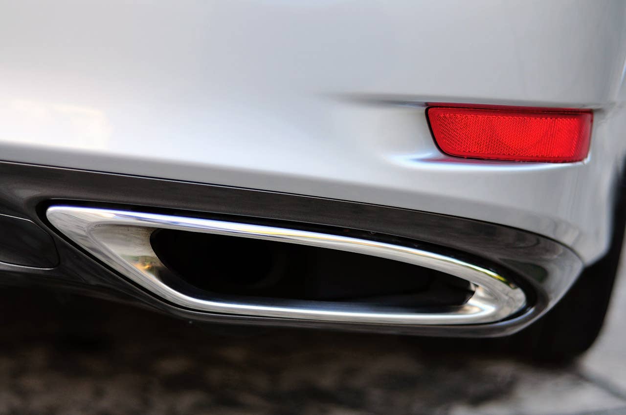2013 Lexus GS 350 F Sport exhaust tip