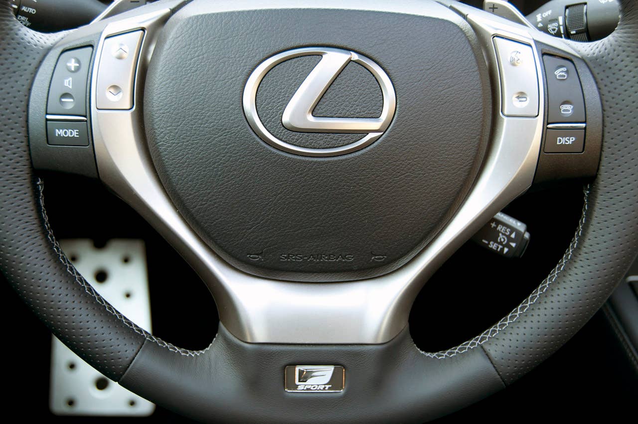 2013 Lexus GS 350 F Sport steering hweel