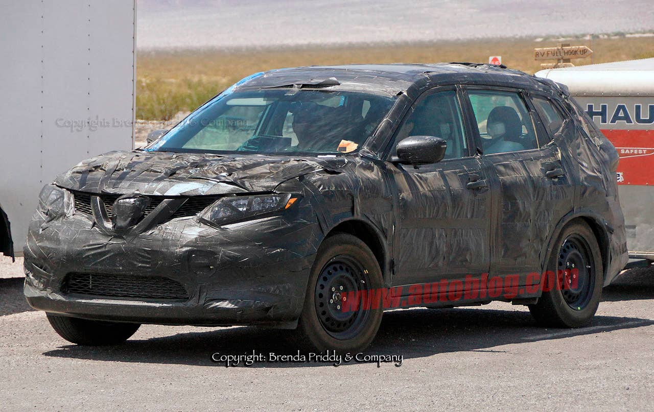 Spy-Shots of Cars - This image has been optimized for a calibrated screen with a Gamma of 2.2 and a colour temperature of 6500K