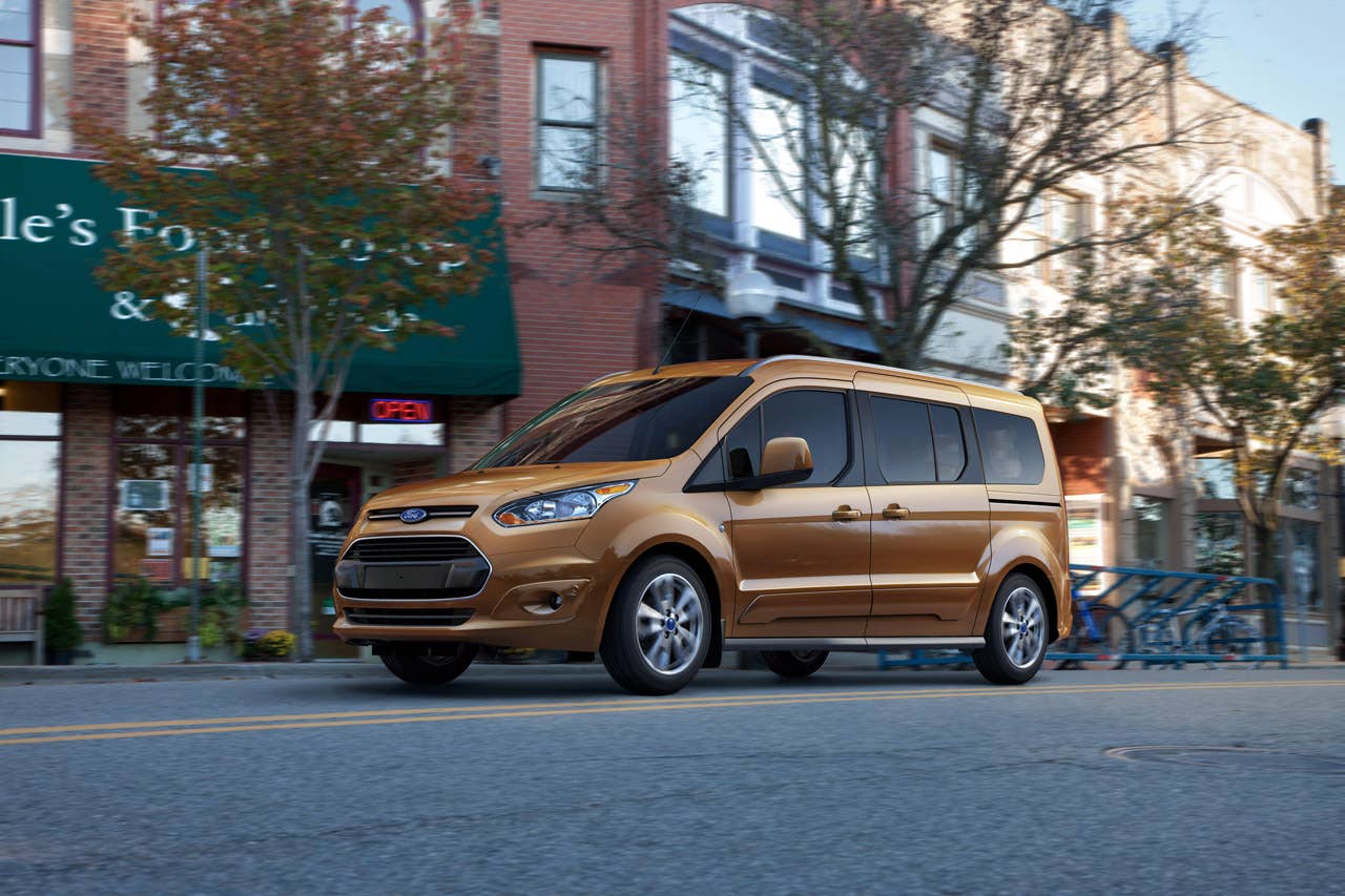 2014 Ford Transit Connect Wagon front 3/4
