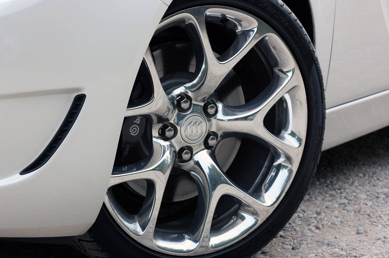 2012 Buick Regal GS wheel