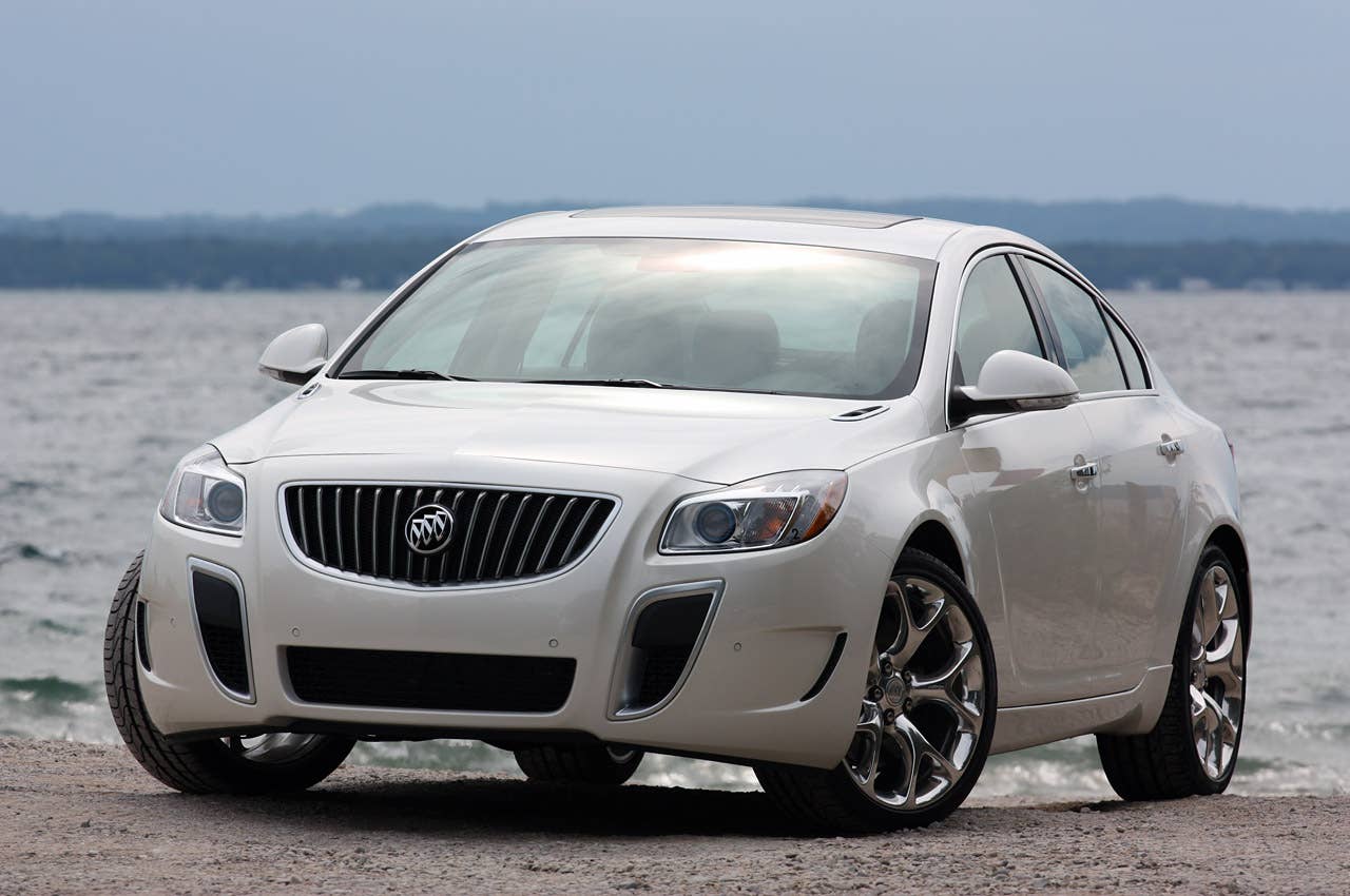 2012 Buick Regal GS front 3/4 view
