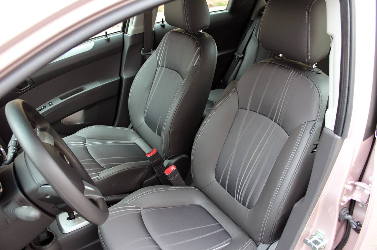 2013 Chevrolet Spark front seats