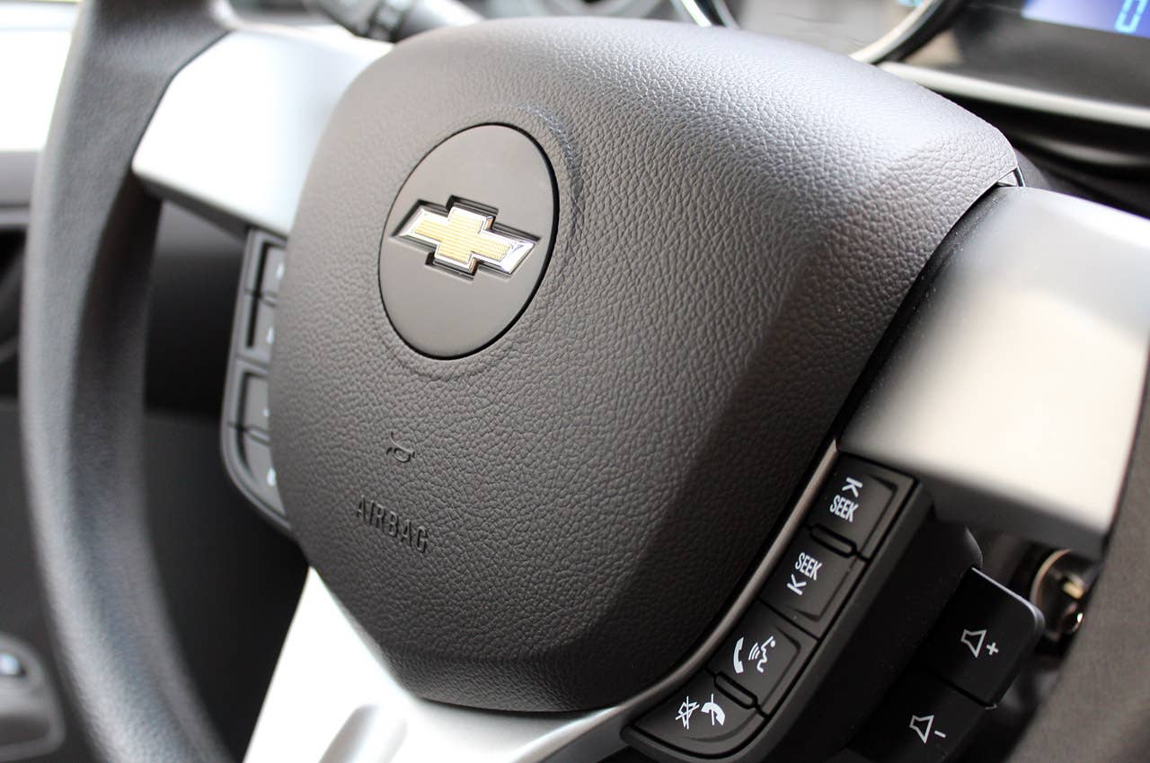 2013 Chevrolet Spark steering wheel