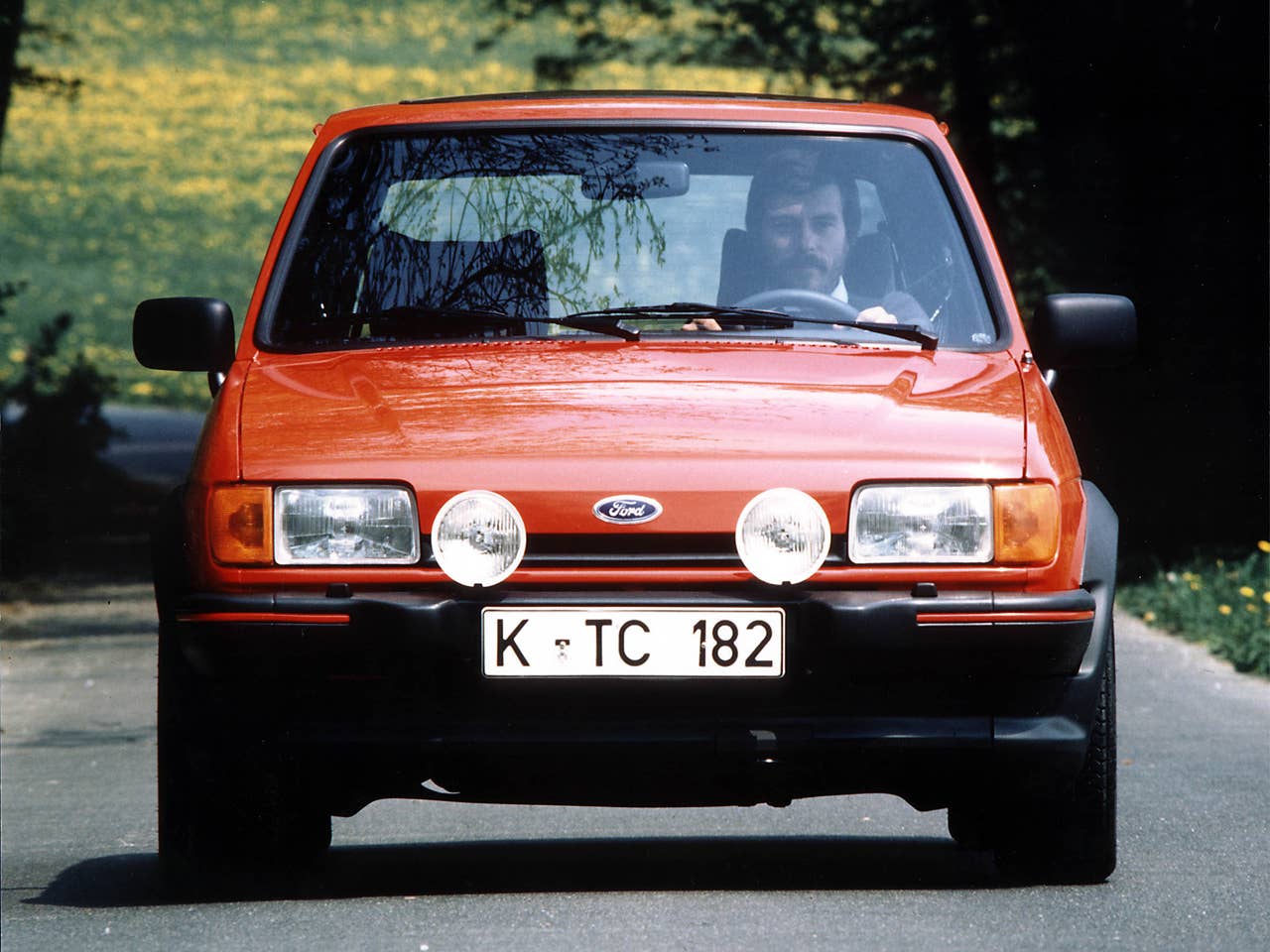 The sporty XR2 model appeared in MkII guise in 1984.