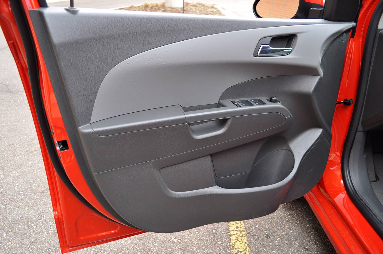 2012 Chevrolet Sonic LTZ door