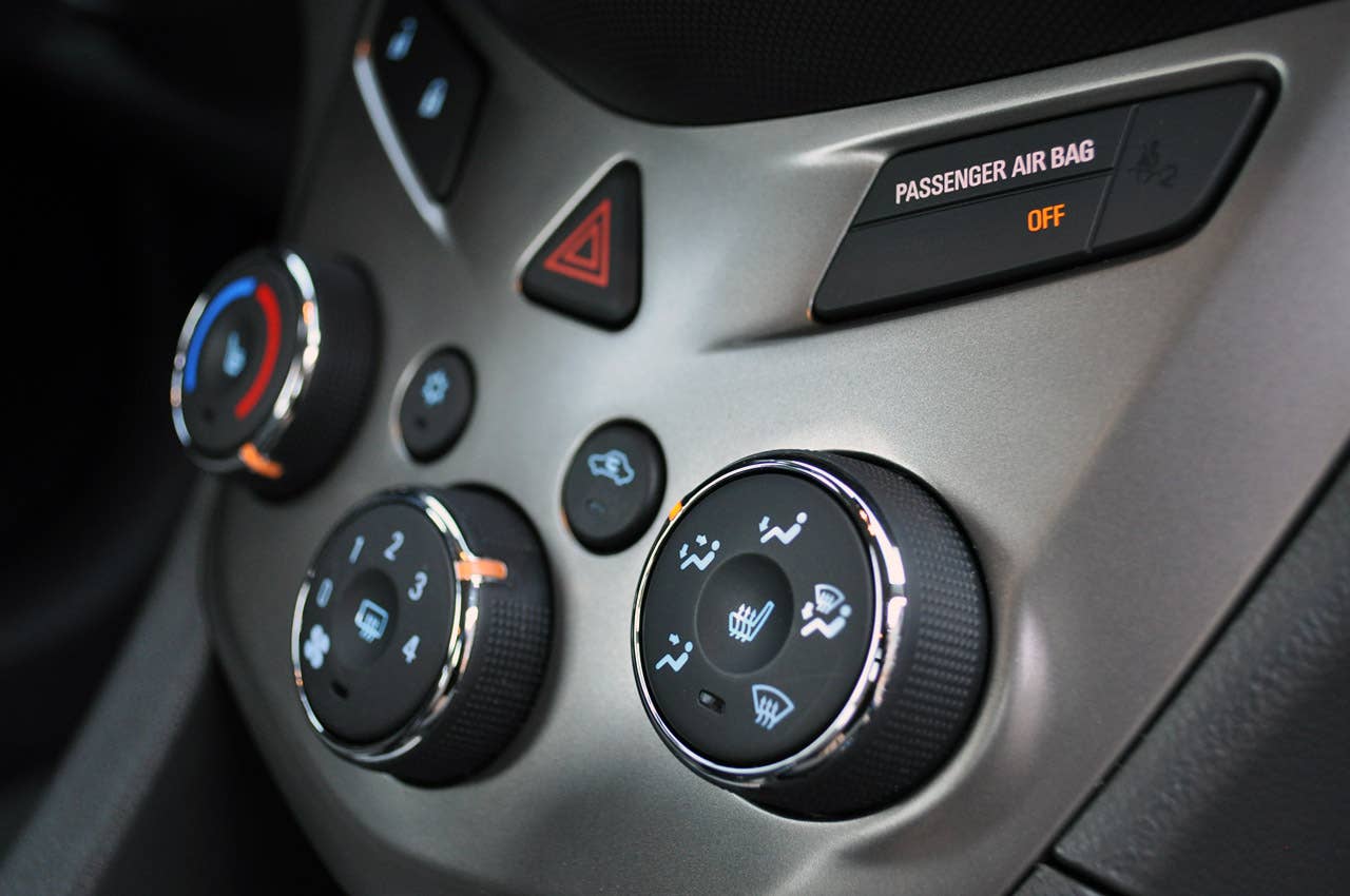 2012 Chevrolet Sonic LTZ climate controls