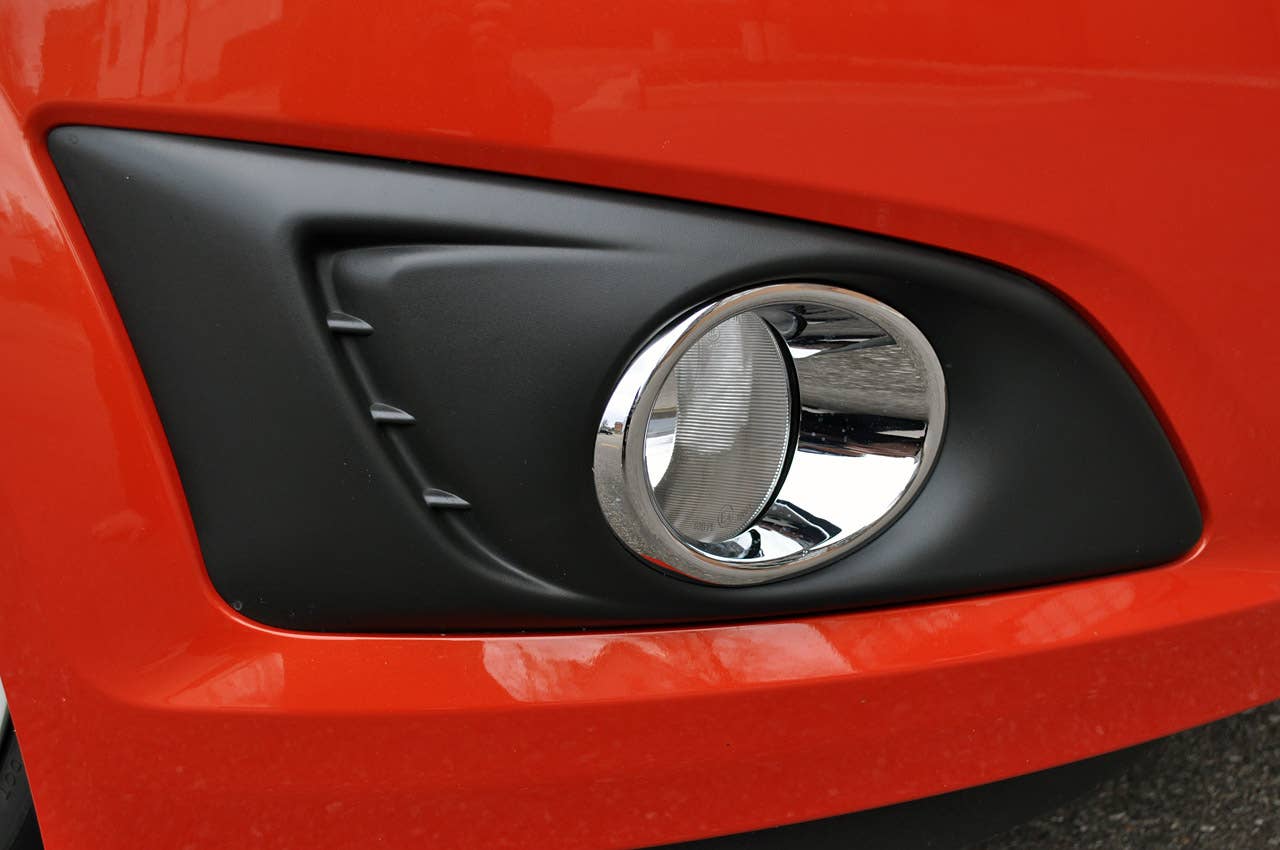 2012 Chevrolet Sonic LTZ fog light