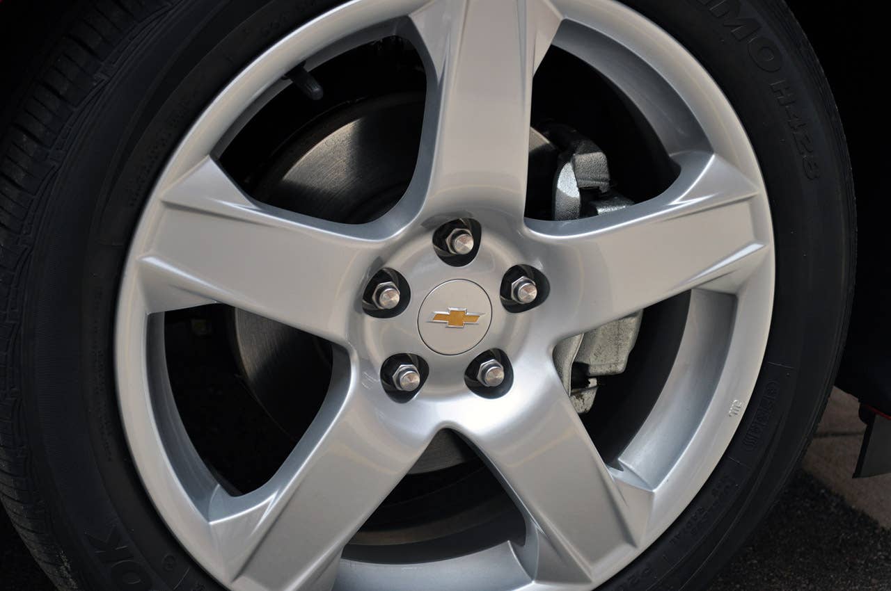 2012 Chevrolet Sonic LTZ wheel
