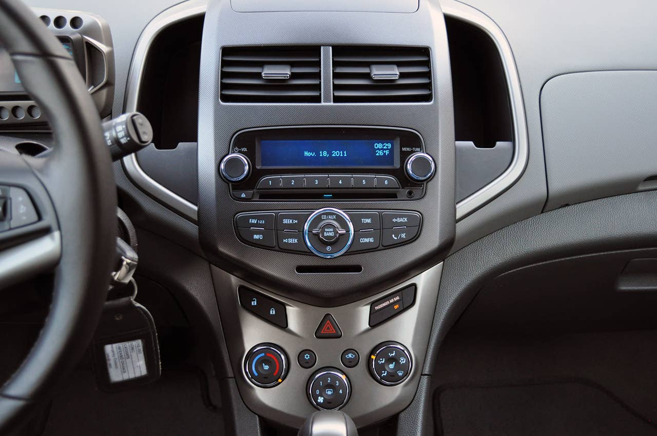 2012 Chevrolet Sonic LTZ instrument panel