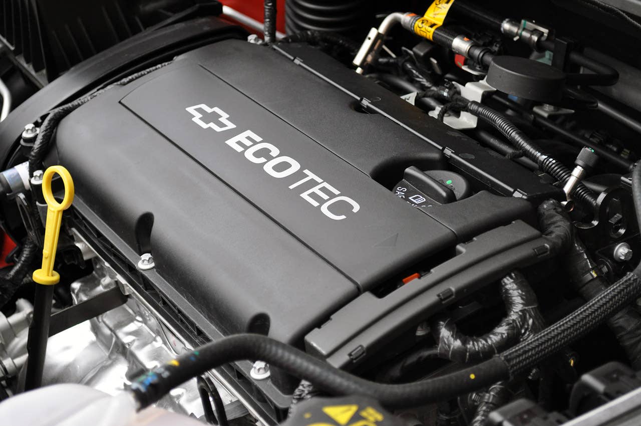 2012 Chevrolet Sonic LTZ engine