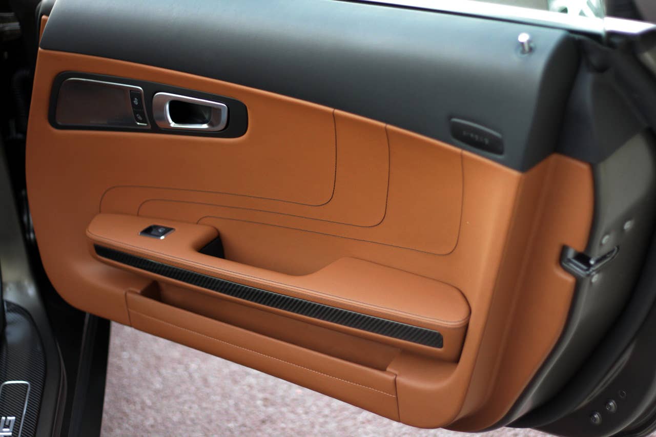 2012 Mercedes-Benz SLS AMG Roadster door