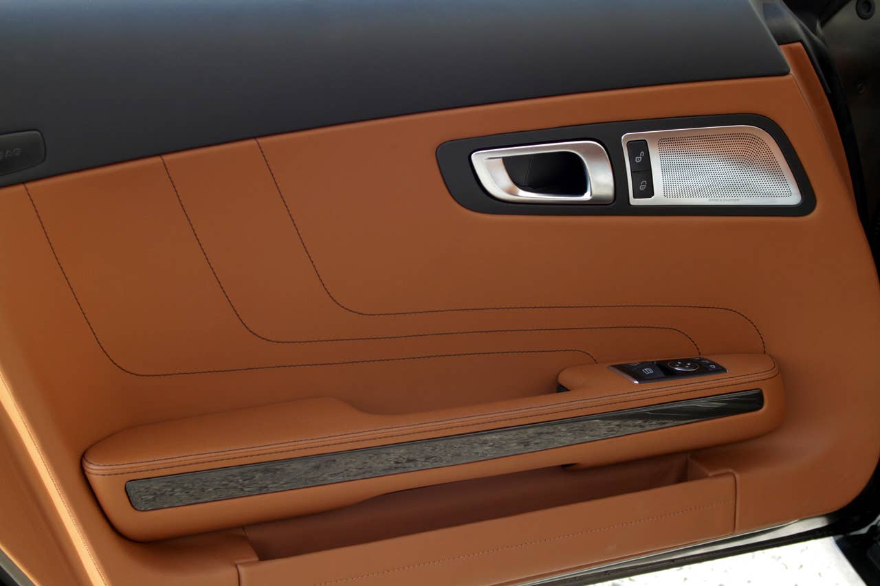 2012 Mercedes-Benz SLS AMG Roadster door
