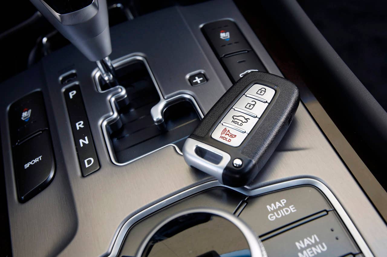 2012 Hyundai Equus key fob
