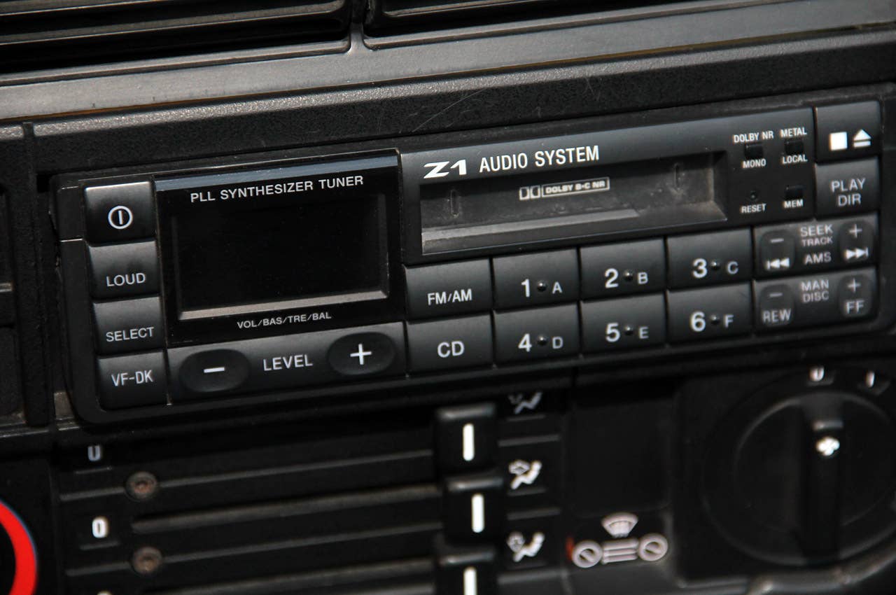 1989 BMW Z1 audio system controls