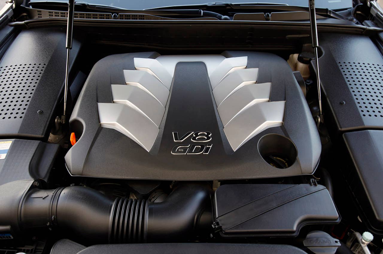 2012 Hyundai Equus engine