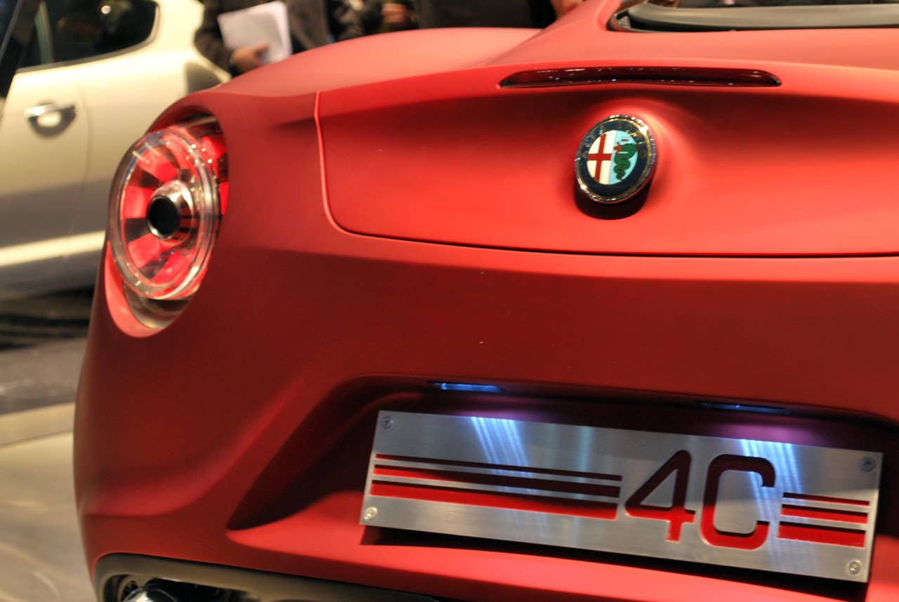 Alfa Romeo 4C Concept: Geneva 2011
