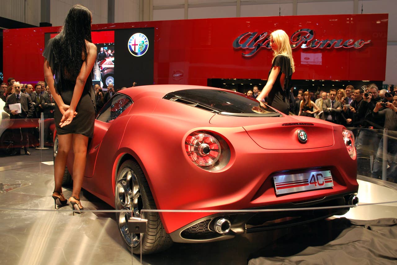 Alfa Romeo 4C Concept: Geneva 2011