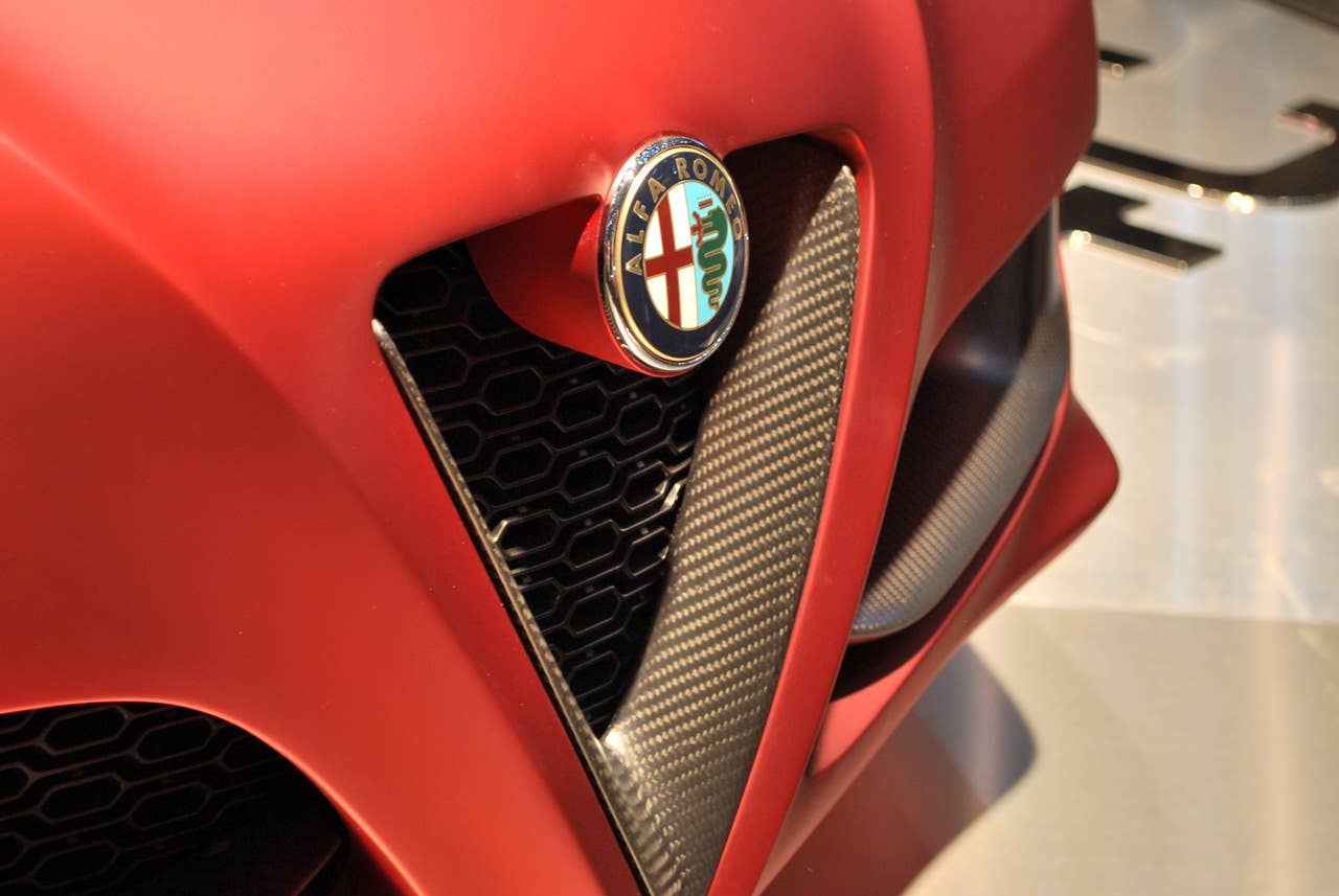 Alfa Romeo 4C Concept: Geneva 2011