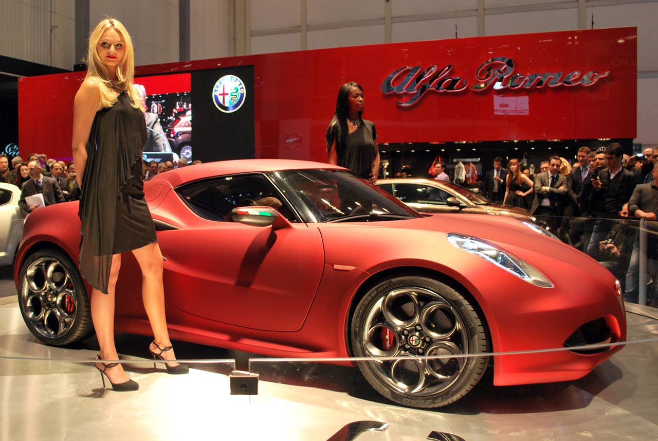 Alfa Romeo 4C Concept: Geneva 2011