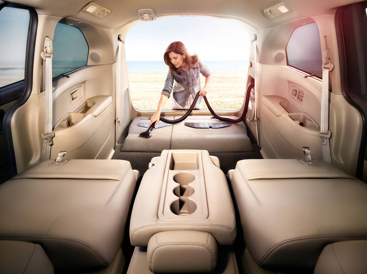 2014 Honda Odyssey Touring Elite.