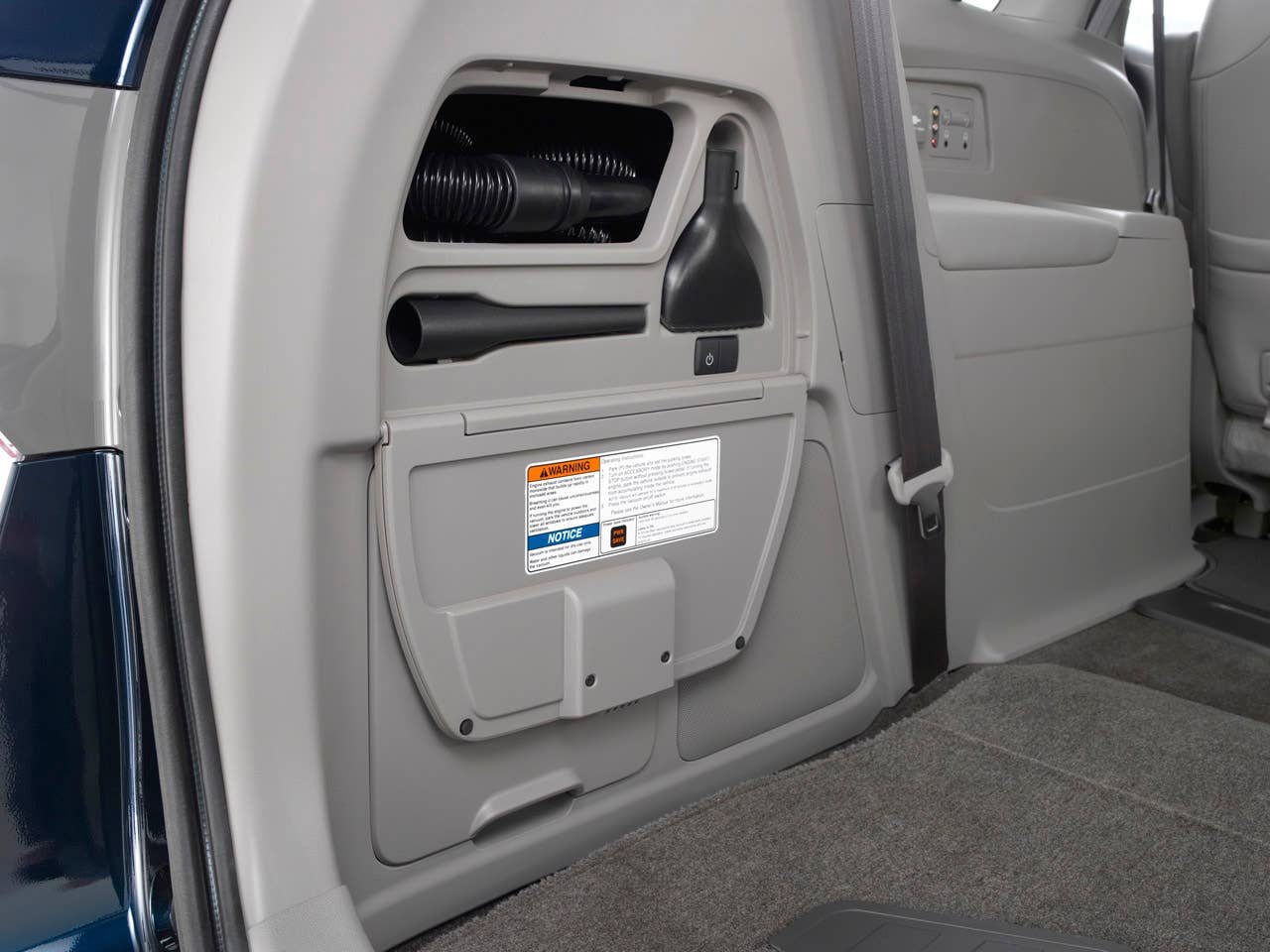 2014 Honda Odyssey Touring Elite.