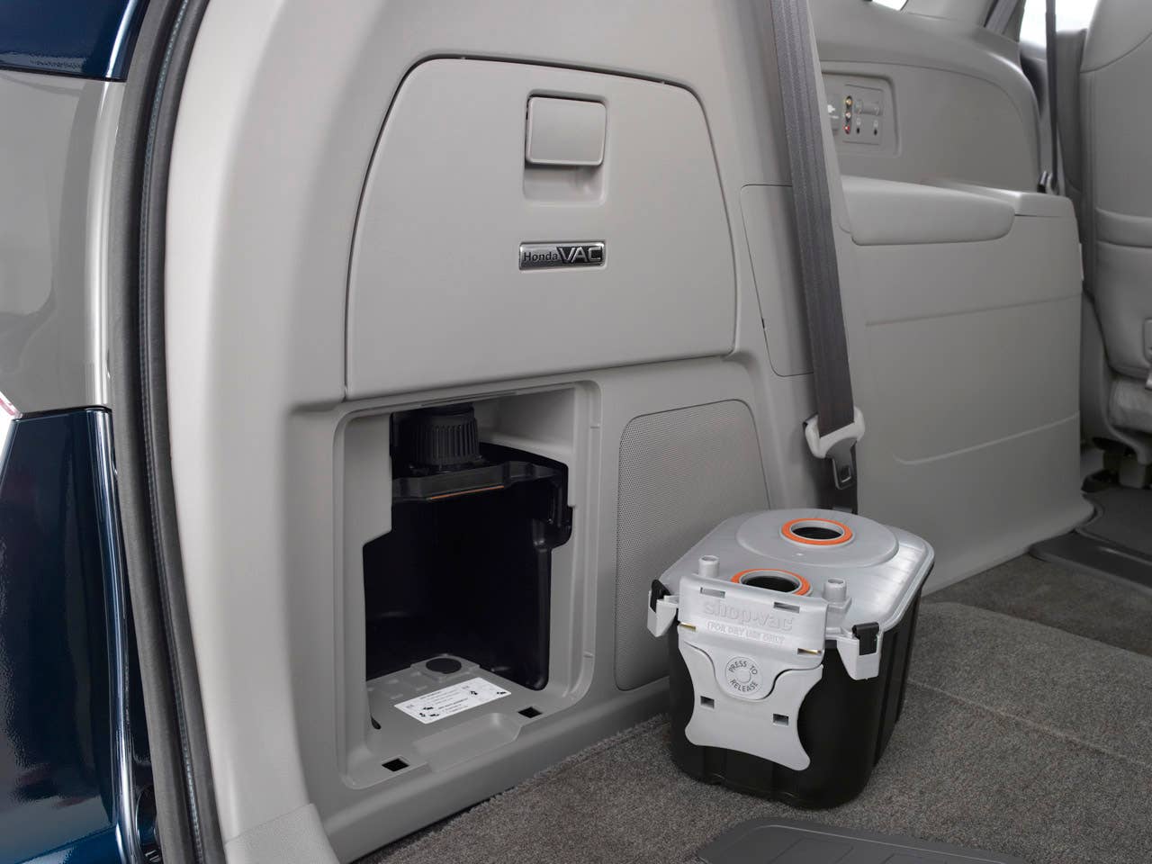 2014 Honda Odyssey Touring Elite.