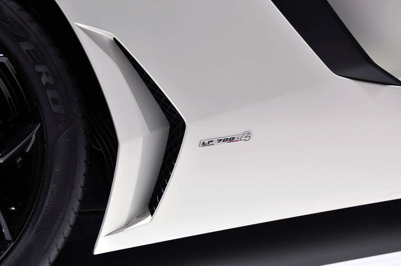 Lamborghini Aventador LP700-4