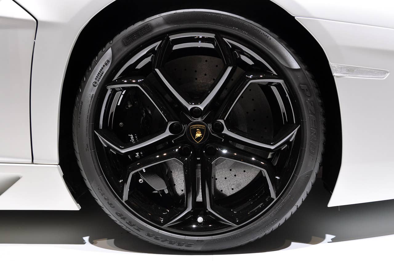 Lamborghini Aventador LP700-4