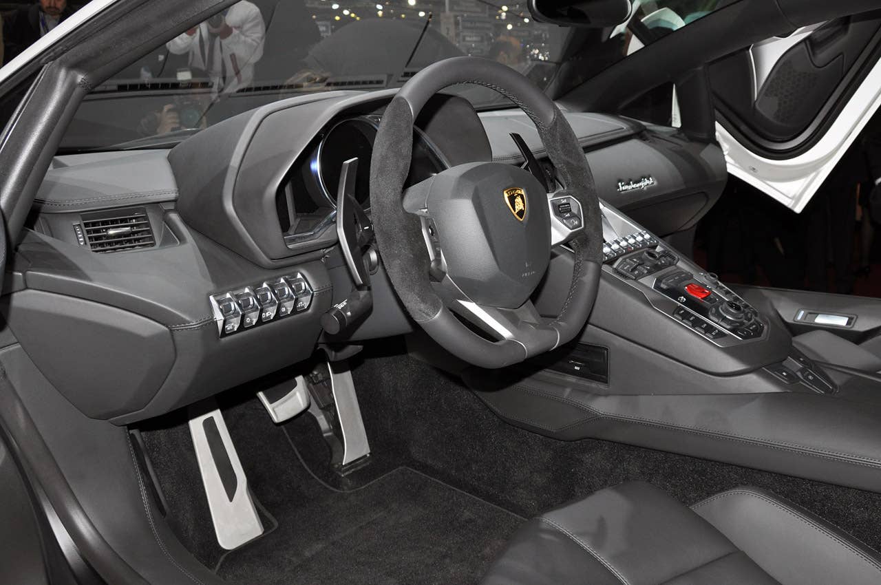 Lamborghini Aventador LP700-4