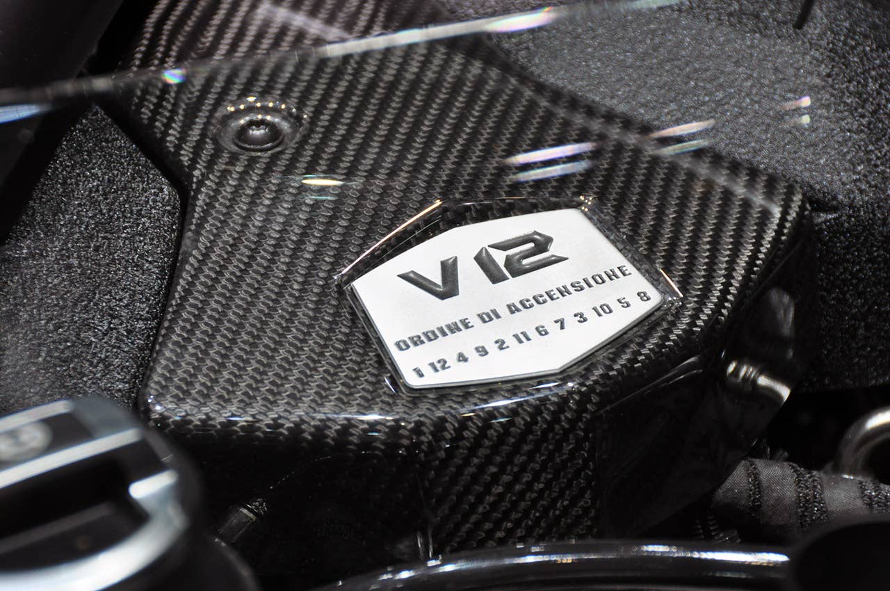 Lamborghini Aventador LP700-4