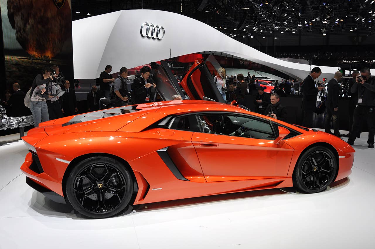 Lamborghini Aventador LP700-4