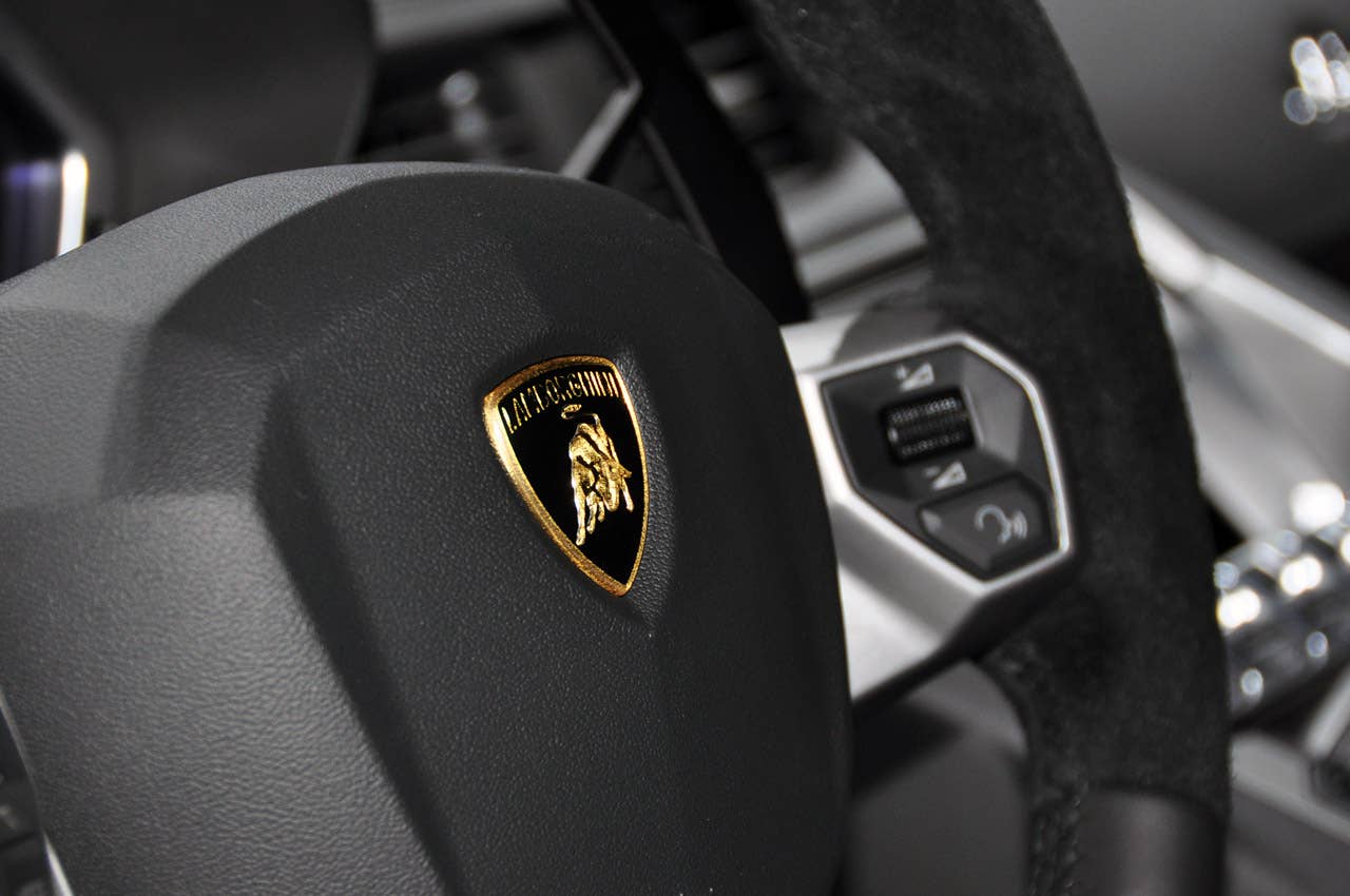 Lamborghini Aventador LP700-4