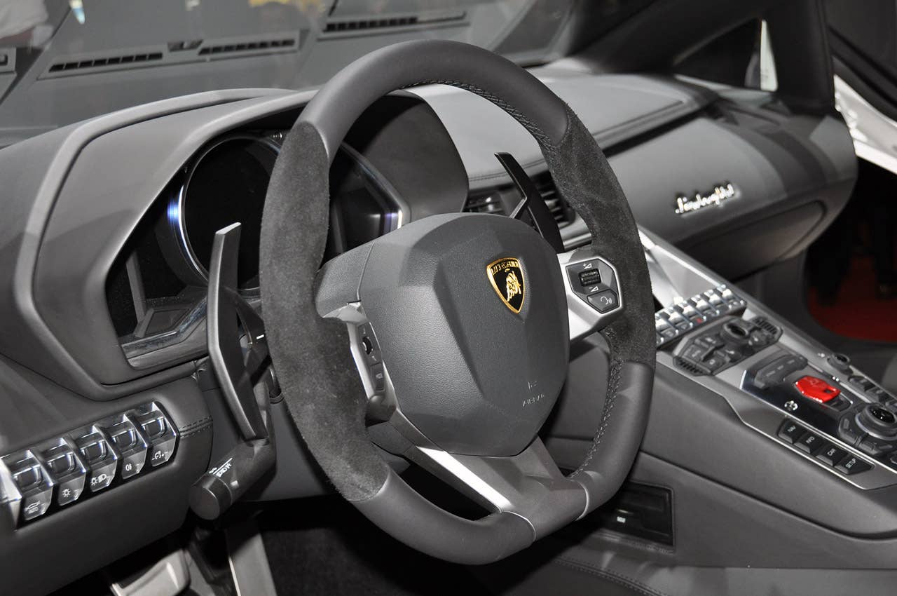 Lamborghini Aventador LP700-4