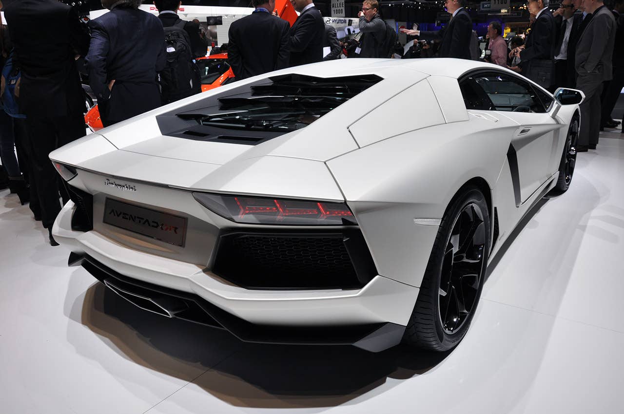Lamborghini Aventador LP700-4