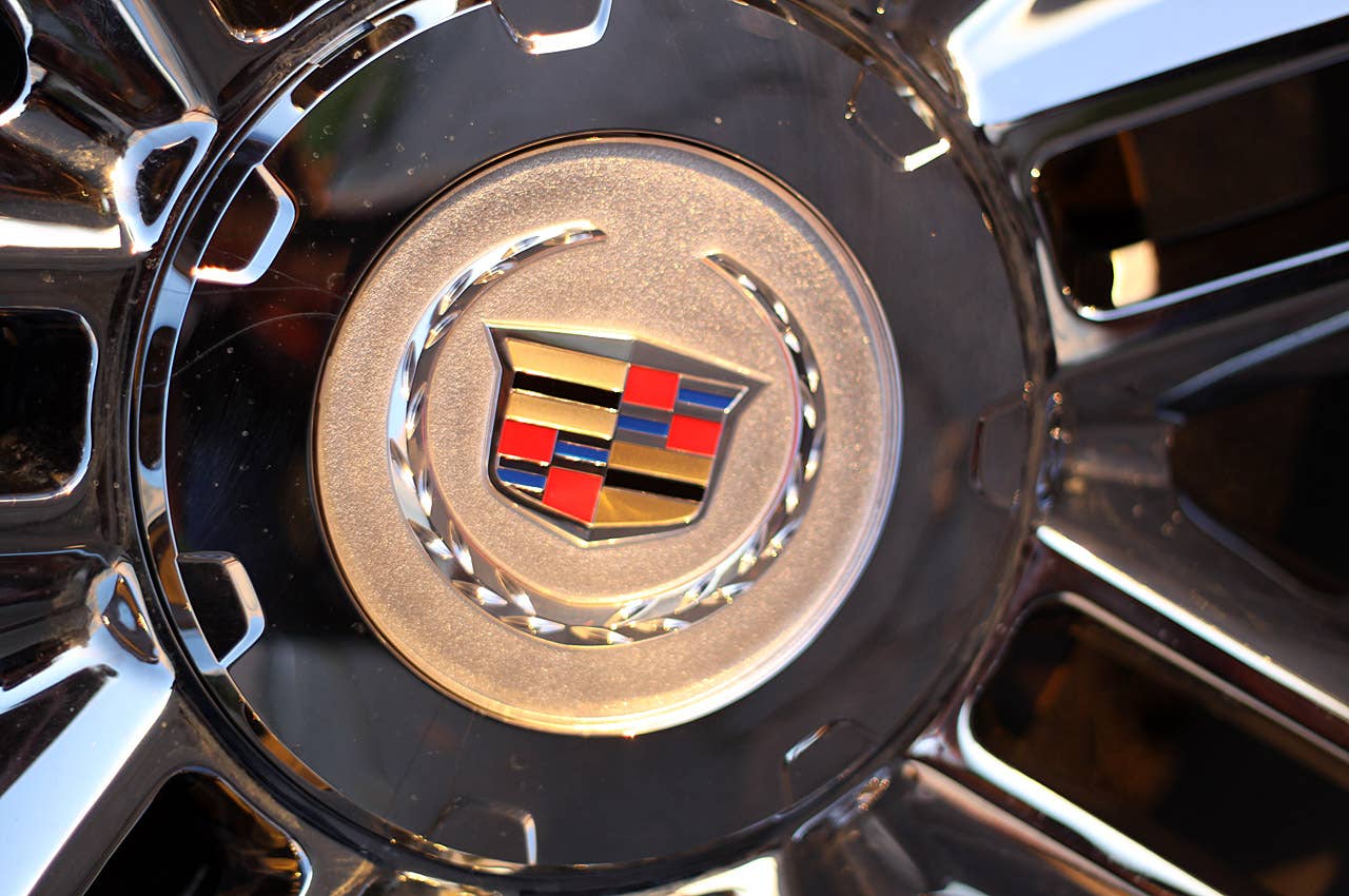 2011 Cadillac Escalade Hybrid Platinum wheel detail