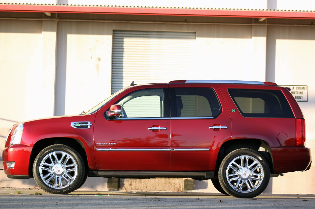 2011 Cadillac Escalade Hybrid Platinum side view
