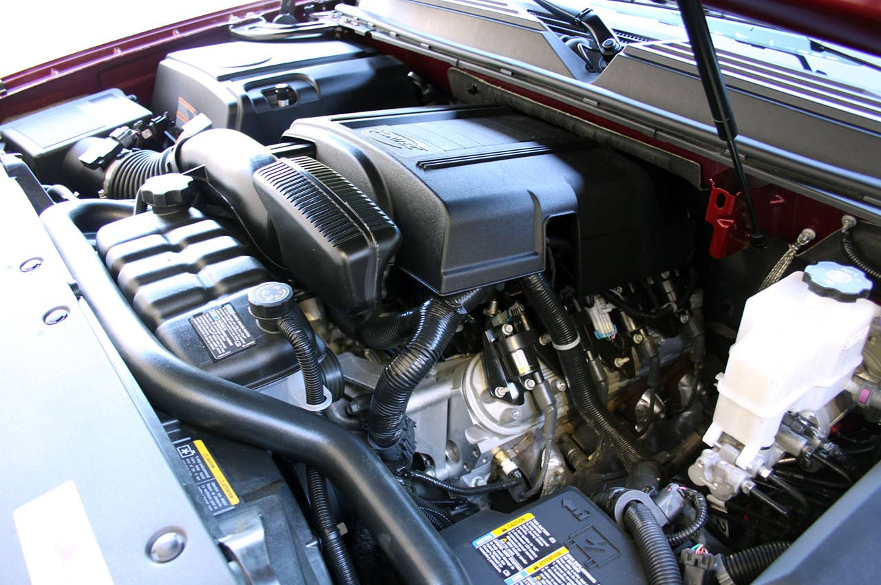 2011 Cadillac Escalade Hybrid Platinum engine