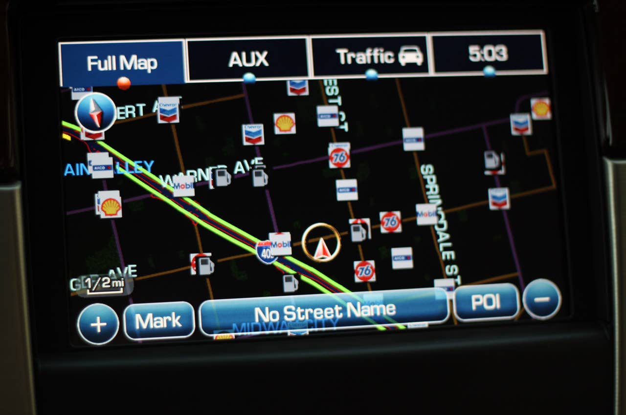 2011 Cadillac Escalade Hybrid Platinum navigation system