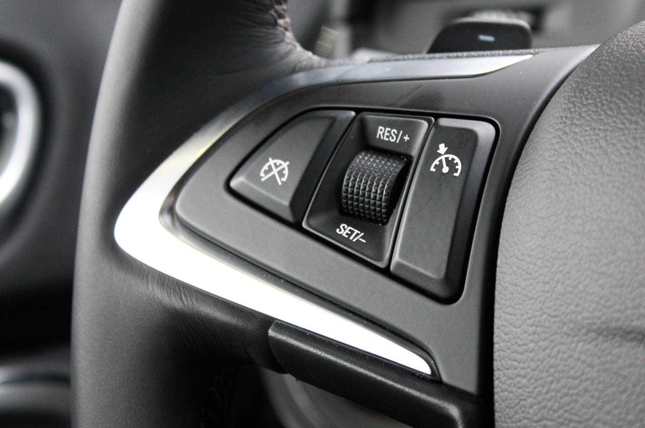 2011 Saab 9-4X cruise controls