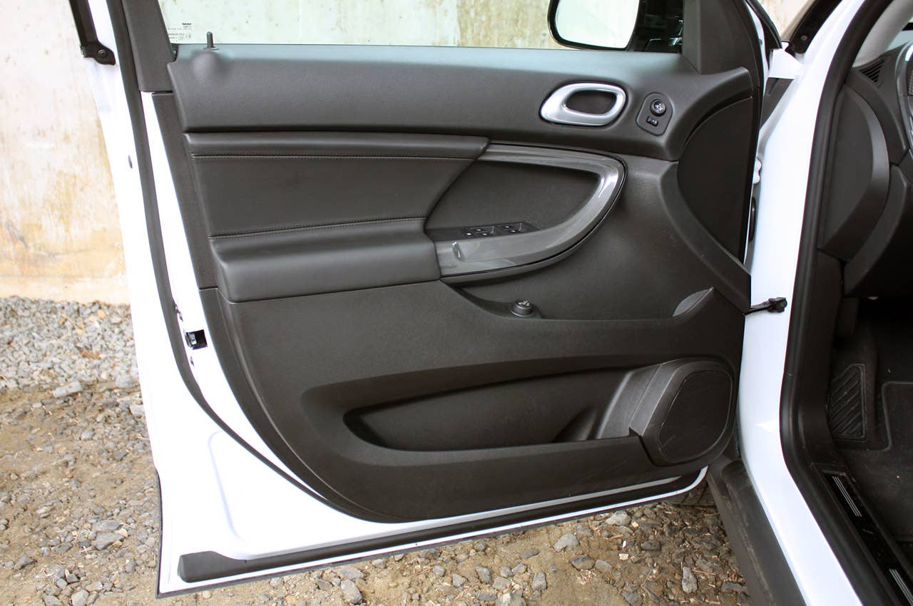 2011 Saab 9-4X door