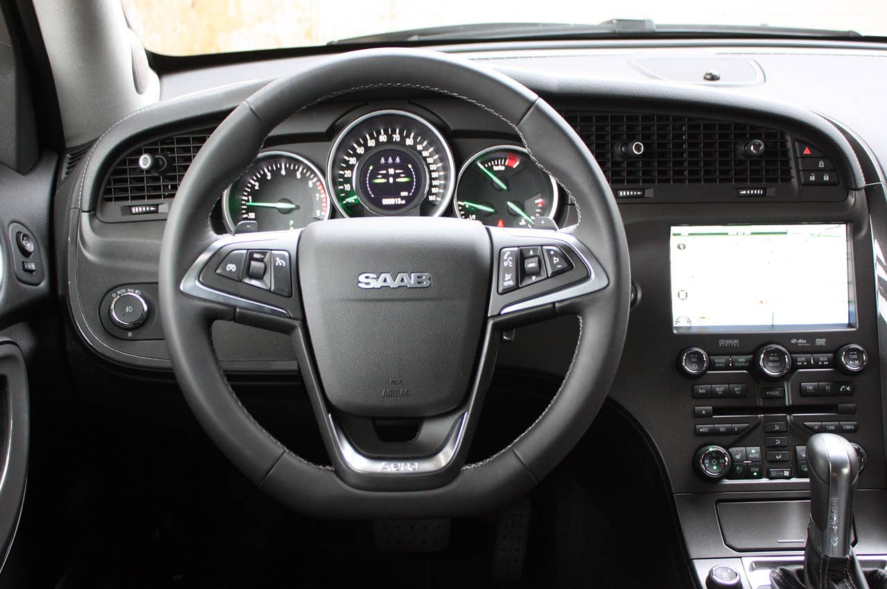 2011 Saab 9-4X steering wheel
