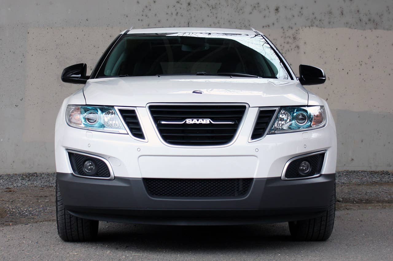 2011 Saab 9-4X front view