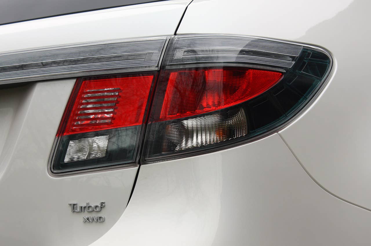 2011 Saab 9-4X taillight