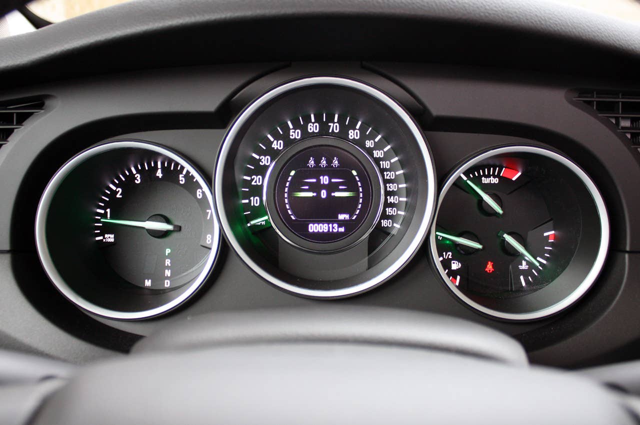 2011 Saab 9-4X gauges