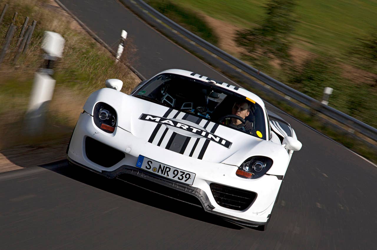 2014 Porsche 918 Spyder driving