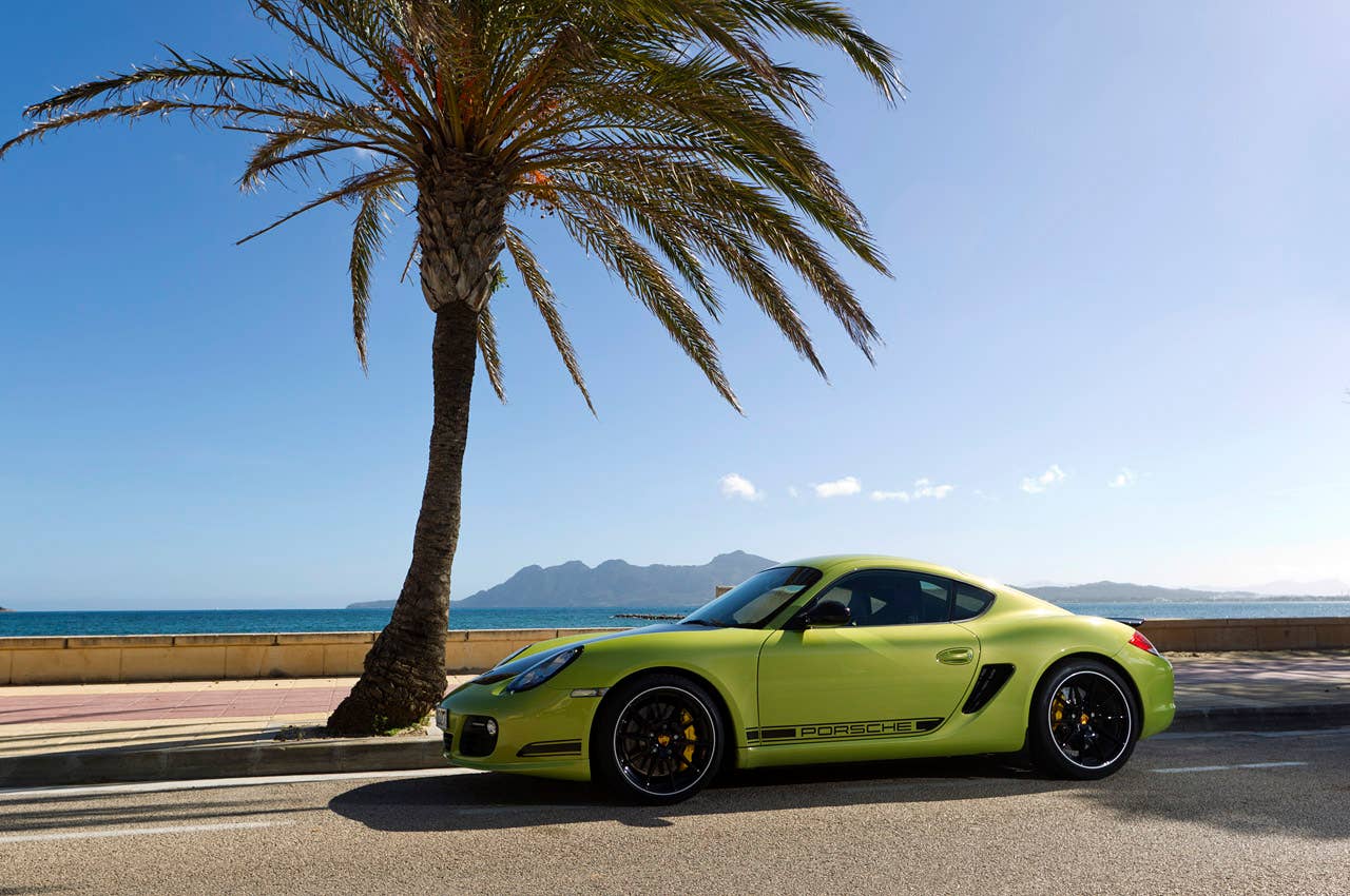 2011 Porsche Cayman R front 3/4 view